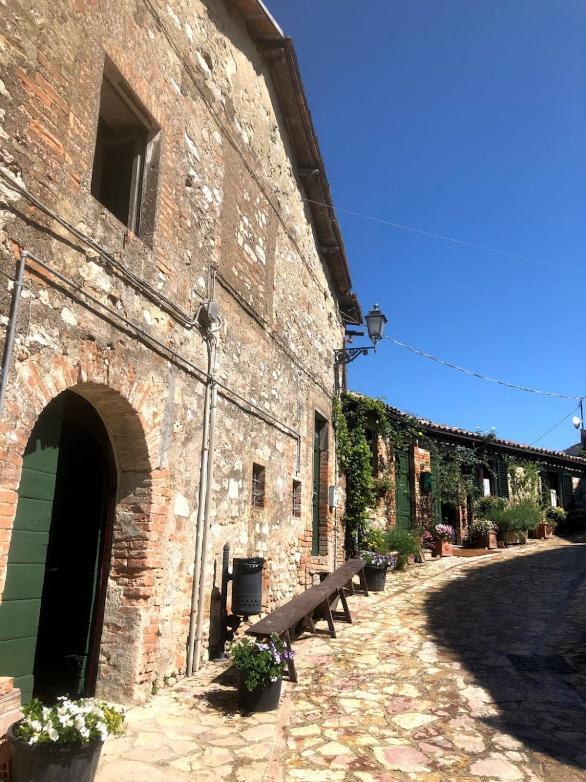 Il Borgo Di Olive Hotel Sismano Екстериор снимка