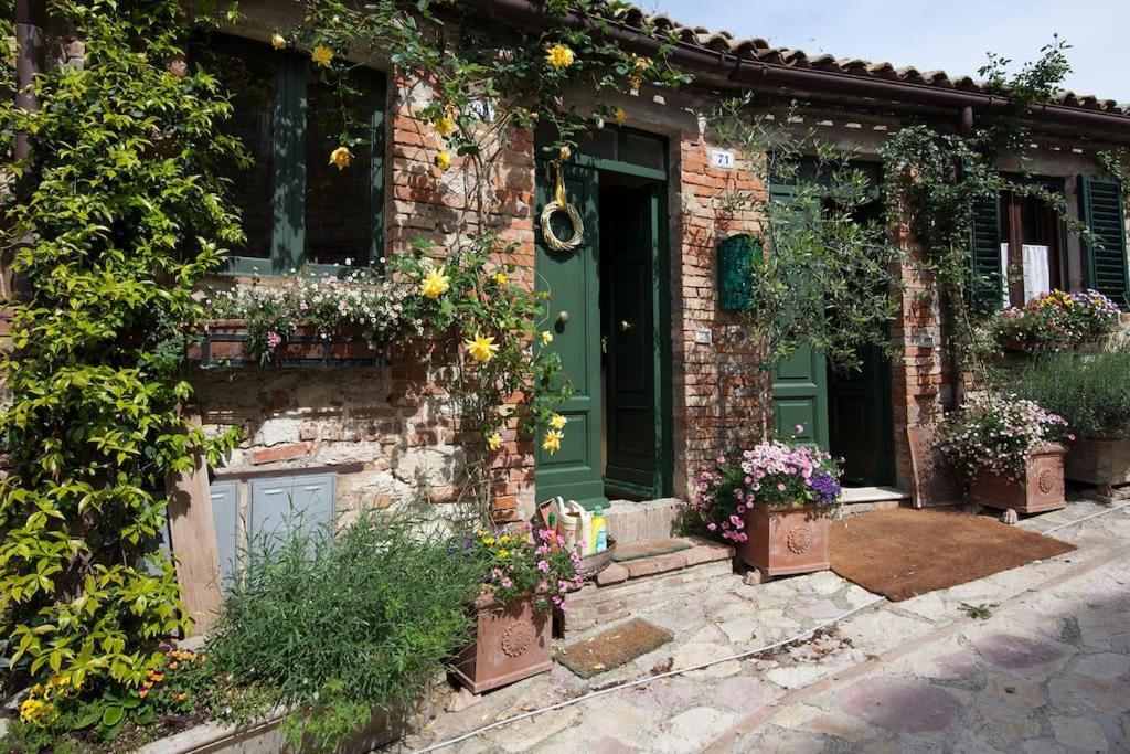 Il Borgo Di Olive Hotel Sismano Екстериор снимка